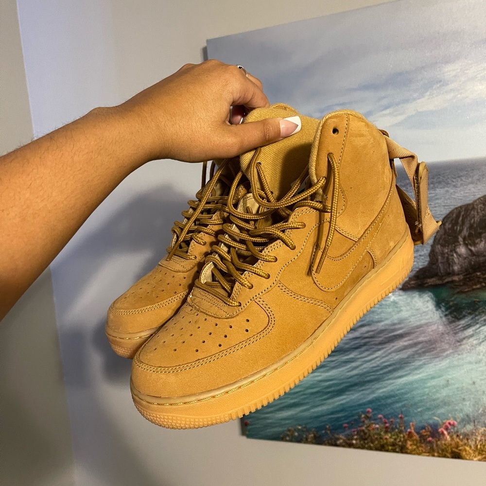 Nike Air Force 1 high top wheat